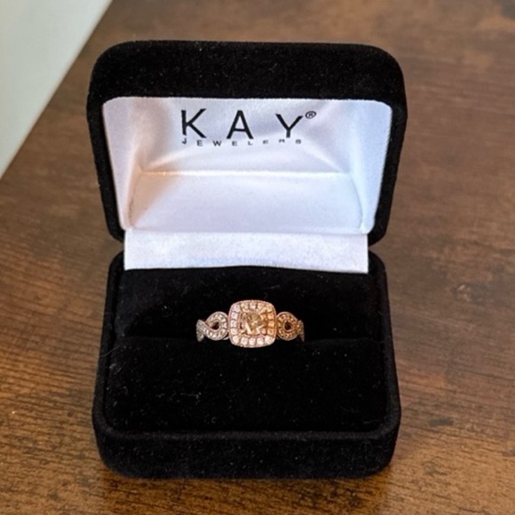 Rare Levian 14 kt. Rose Gold Round Chocolate Diamond Ring - Picture 4 of 12